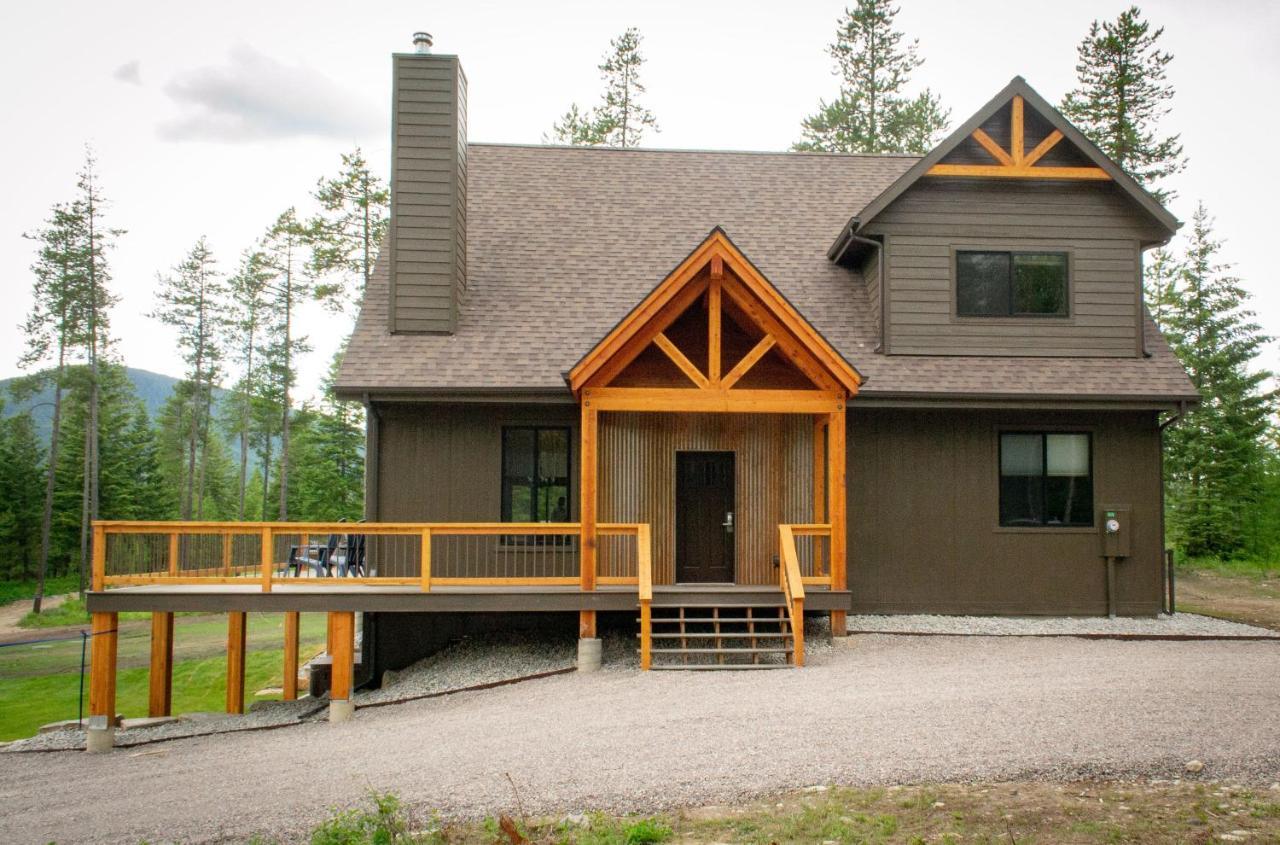Glacier Homestead Coram Exterior photo